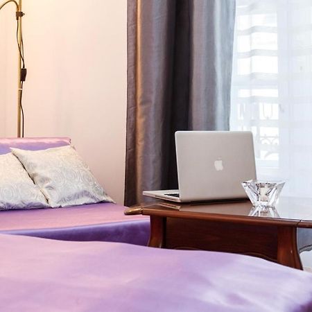 City Center Apartment With Balcony Belgrado Exterior foto