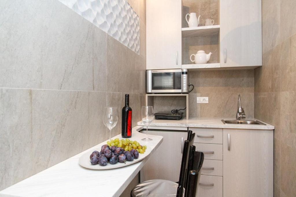 City Center Apartment With Balcony Belgrado Exterior foto