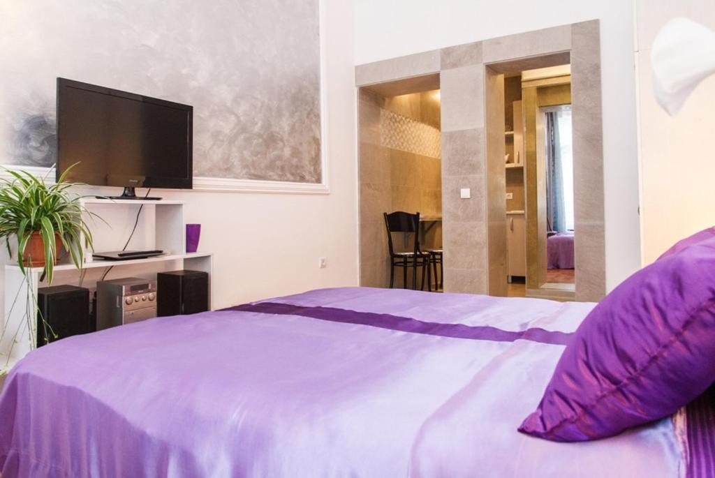 City Center Apartment With Balcony Belgrado Exterior foto