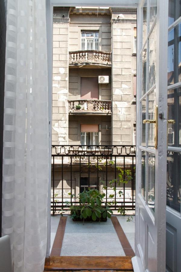 City Center Apartment With Balcony Belgrado Exterior foto